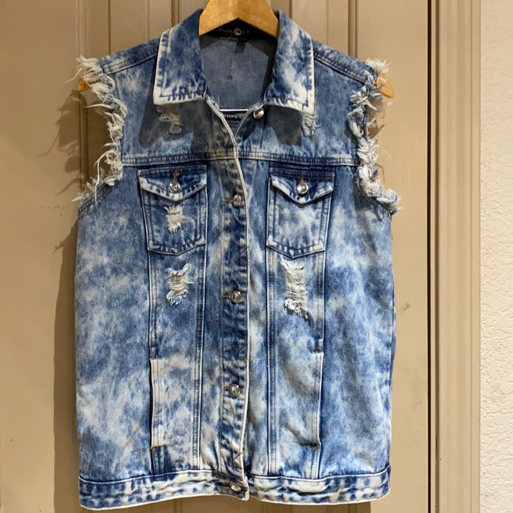 Blue Identity Jean vest.